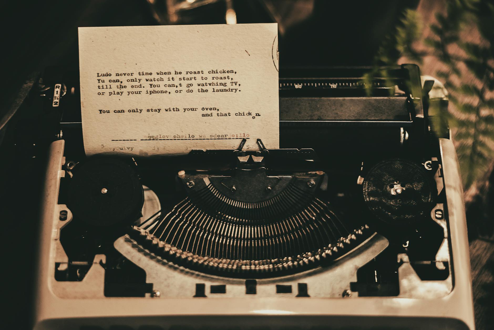 Photo by Arnie Chou on <a href="https://www.pexels.com/photo/white-typewriter-with-paper-inserted-1151513/" rel="nofollow">Pexels.com</a>