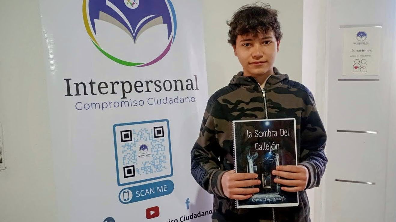 Román Calvismonte presentó La sombra del callejón